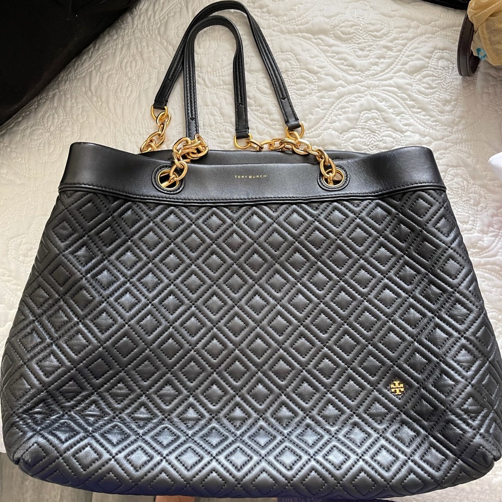 🚨Large black leather Tory Burch bag